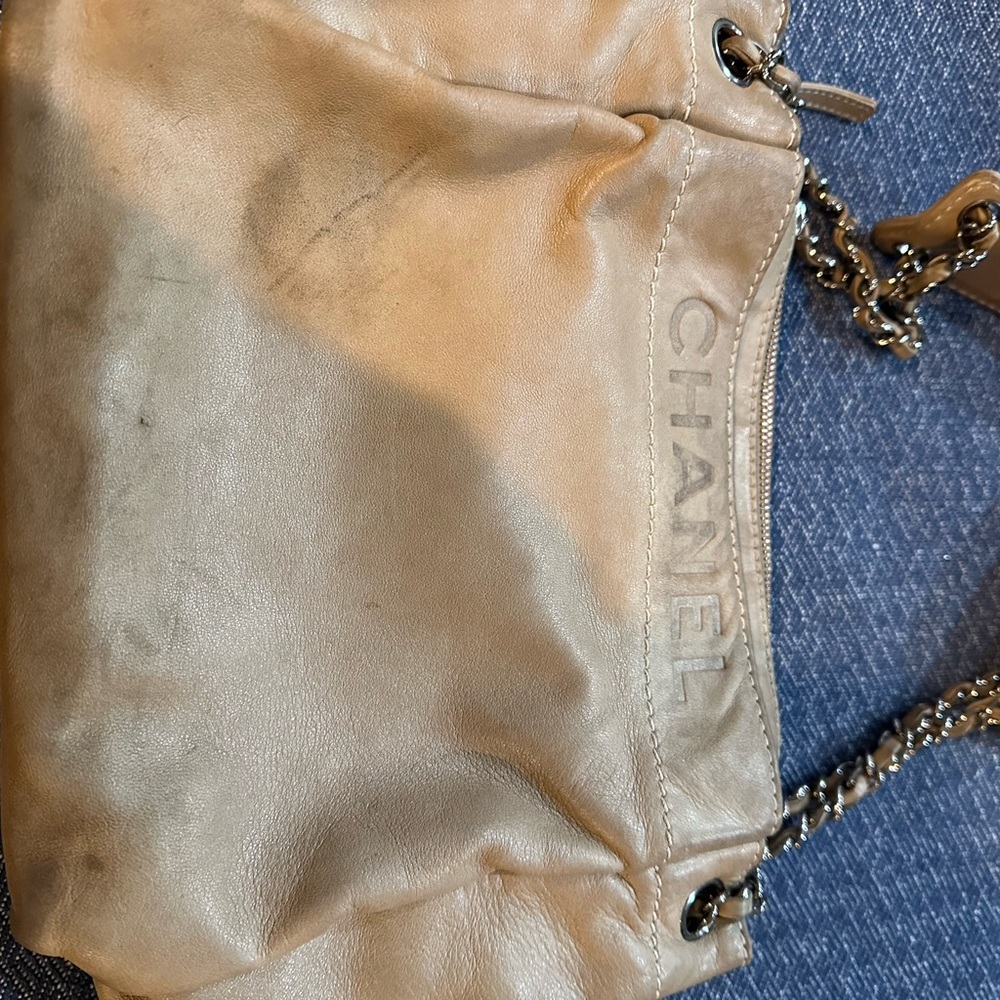 Chanel tan calf skin accordion bag-preloved